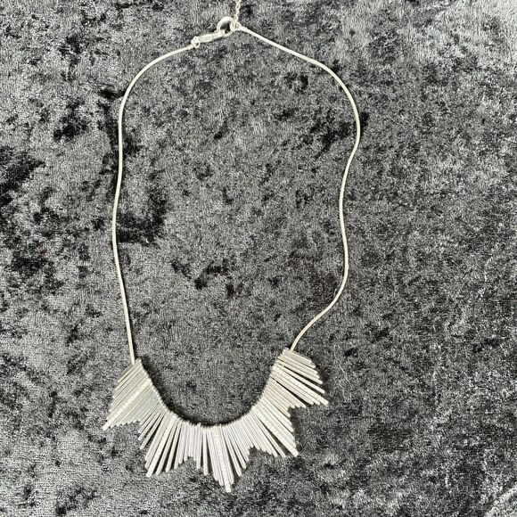 Vintage Silver Tone Rhinestone Brutalist Art Deco Bib Necklace Metal Fringe - Picture 4 of 7